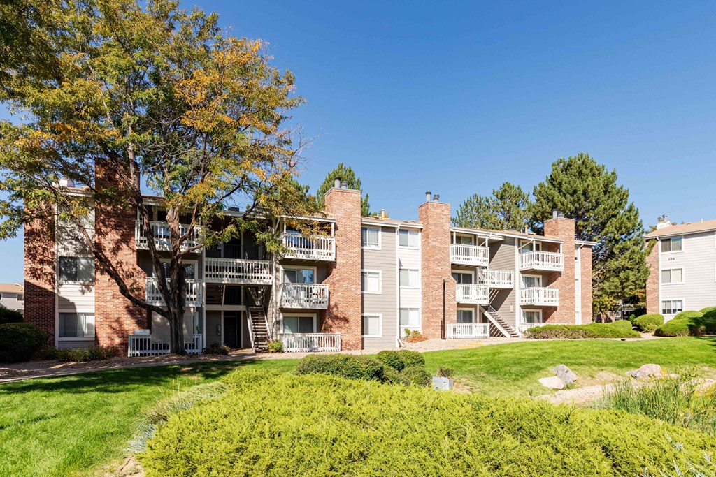 exterior view of apartments at the preserve at city center apartments