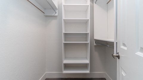 Walk in Closet