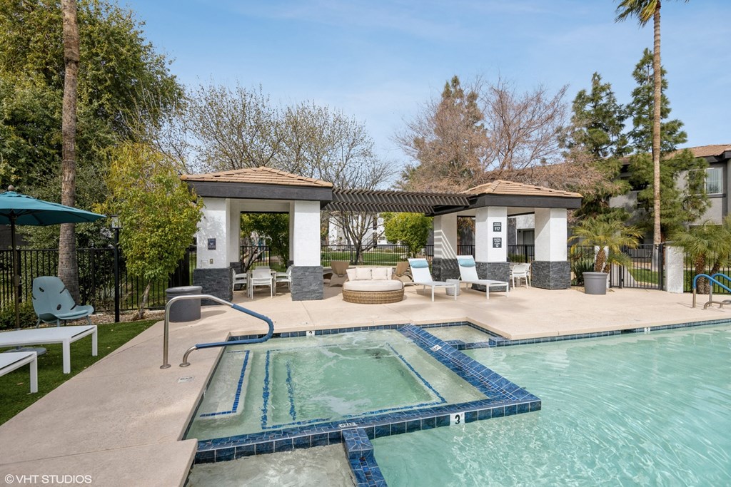 the swimming pool at the villas at canyon ridge