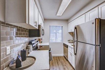 1944 W Thunderbird Rd 1-3 Beds Apartment for Rent - Photo Gallery 3