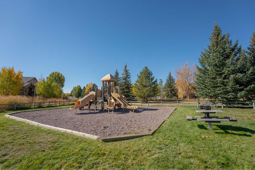 the playground at the preserve at ballantyne commons