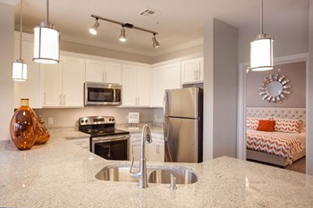11200 Delaware Parkway 1-2 Beds Apartment for Rent - Photo Gallery 4