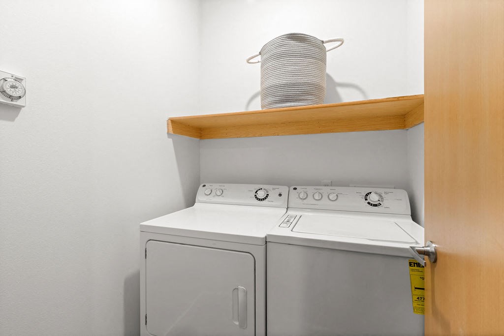 Full-Sized Washer And Dryer at Tustin Apartment Homes, Yelm, WA, Washington