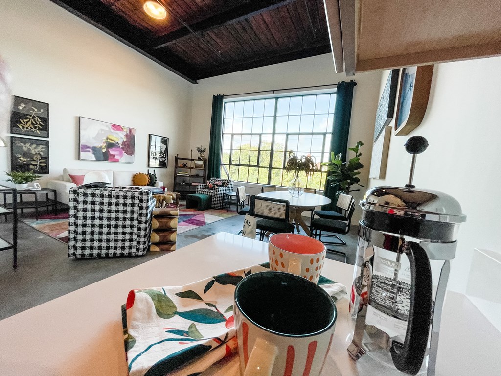 Slip 12 - Living and Dining Area