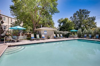 Aspire Lakewood | Lakewood, CO Apartments Aspire Lakewood | Lakewood, CO Apartments - Photo Gallery 6
