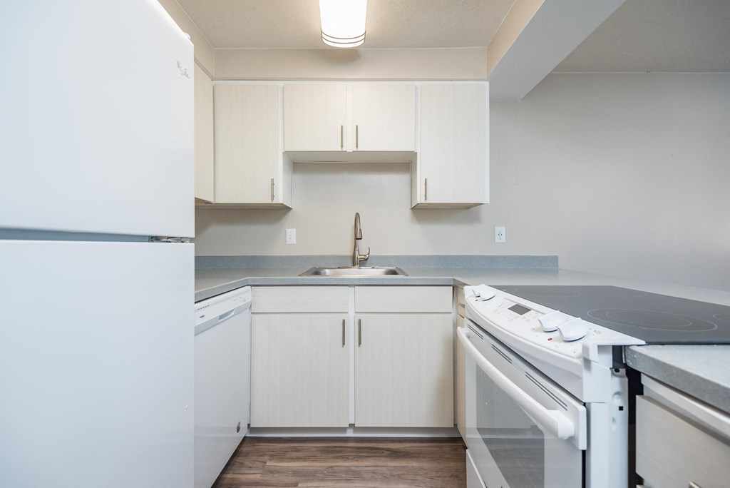 AspireGresham_Gresham_OR_Interior_Kitchen_NotReno