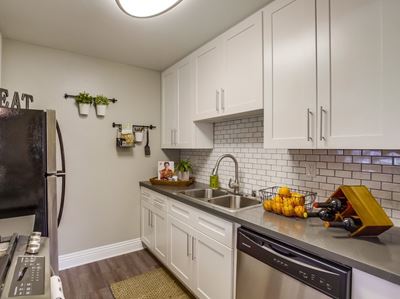 Open Concept Kitchens At Vista Promenade Luxury Apartment Homes in Temecula, CA