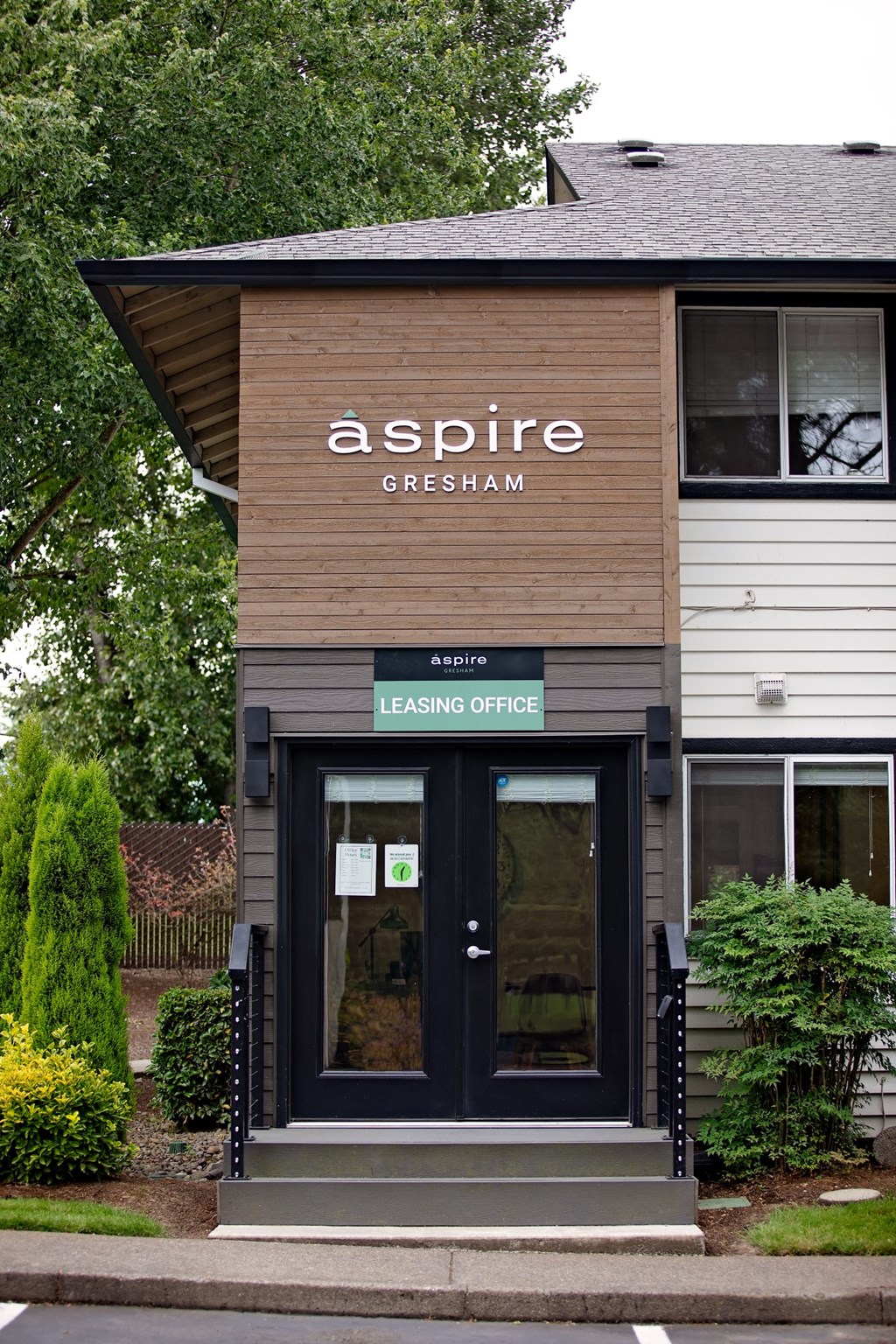 Aspire Gresham Apartments Building Exterior and Front Entrance