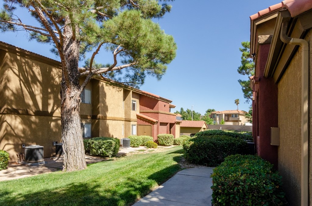 The Arches At Regional Center West Apartments