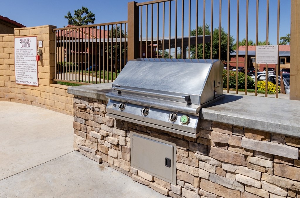 The Arches At Regional Center West Apartments