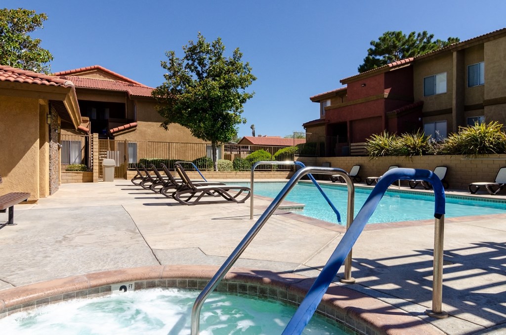 The Arches At Regional Center West Apartments