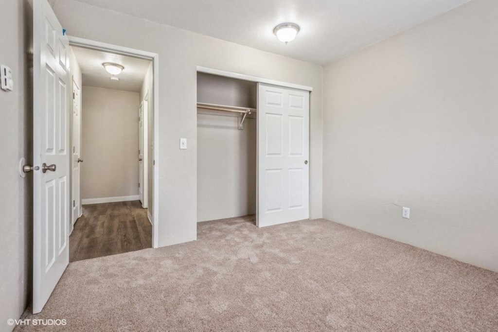 Aspire Columbia Ridge Bedroom