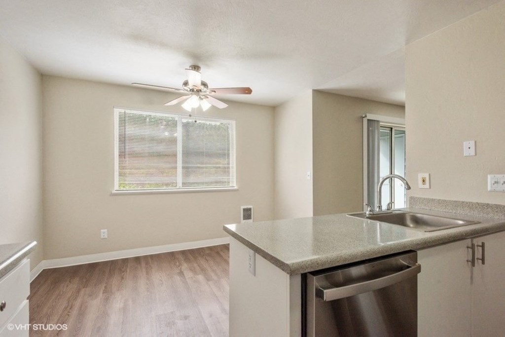 Aspire Columbia Ridge Kitchen and Dining