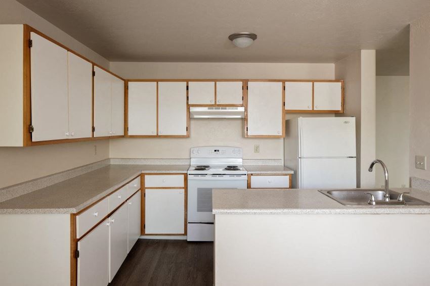 Aspire Columbia Ridge Apartments Kitchen - Photo Gallery 1