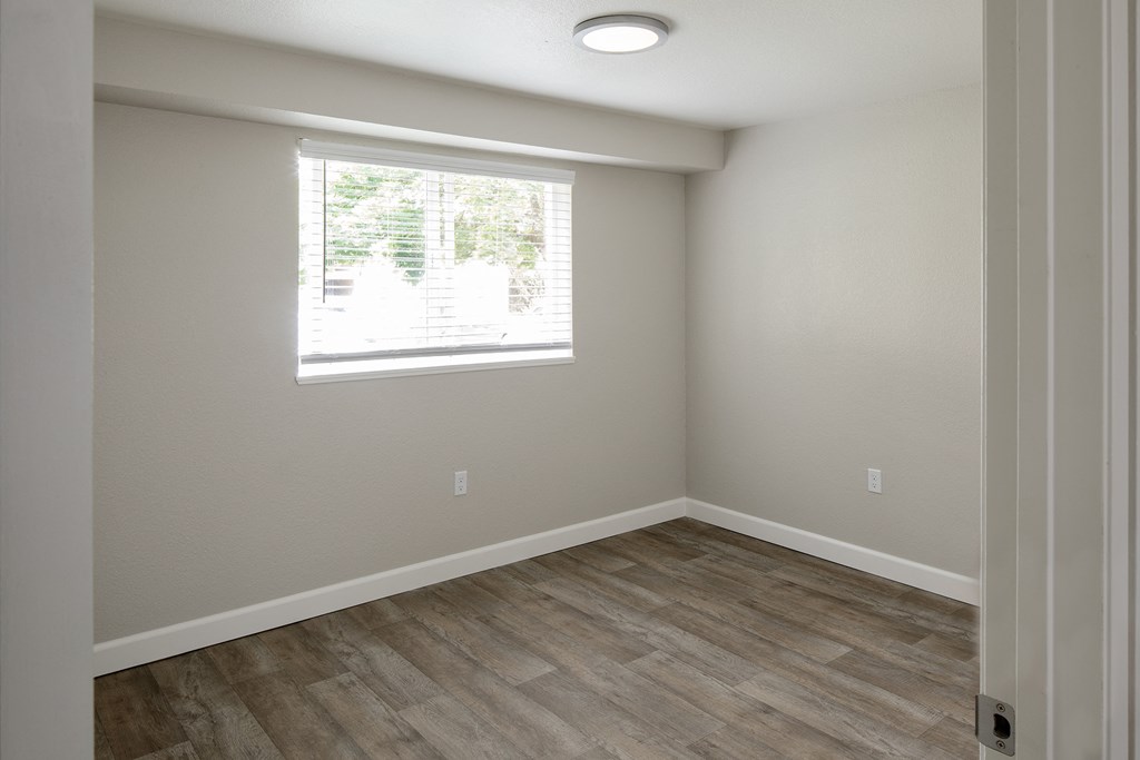 Aspire Oregon City Apartments Vacant Bedroom