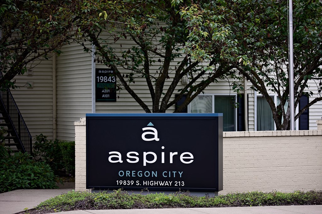 Aspire Oregon City Apartments Exterior Monument Sign