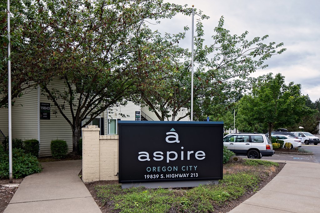 Aspire Oregon City Apartments Exterior Monument Sign