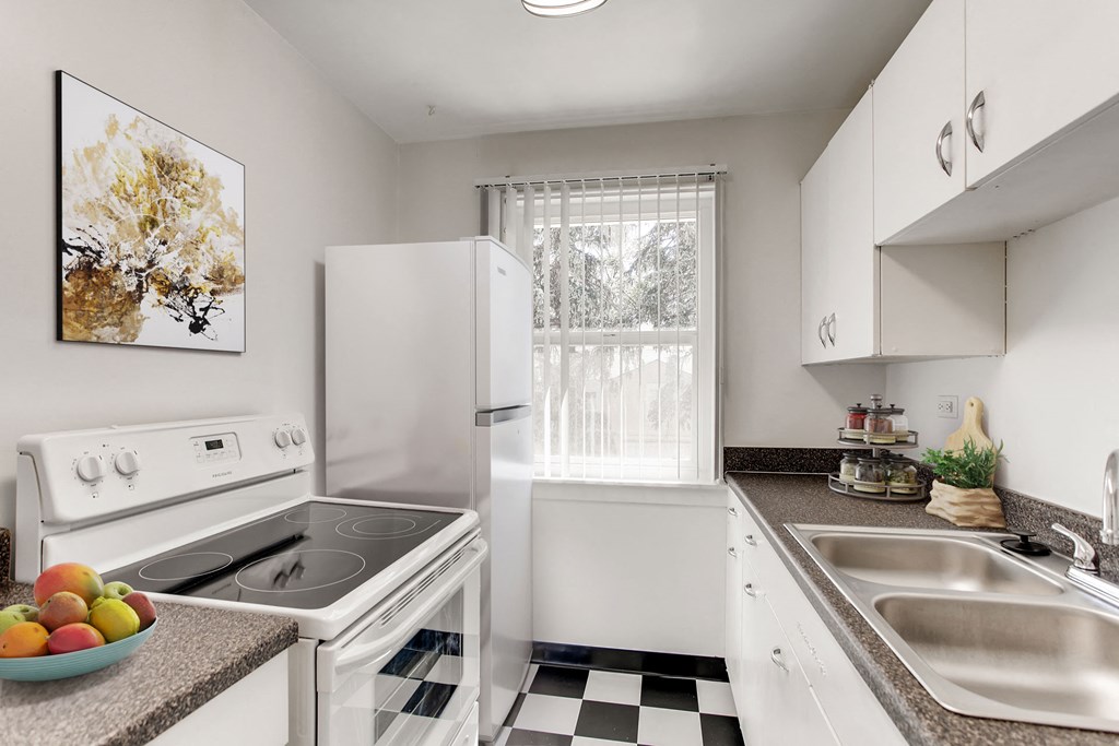 Palmer Park | Colorado Springs, CO Apartments | Virtual Kitchen
