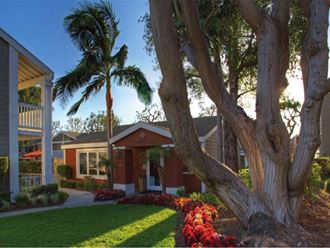 1037 N. Archibald Avenue 2-3 Beds Apartment for Rent - Photo Gallery 1