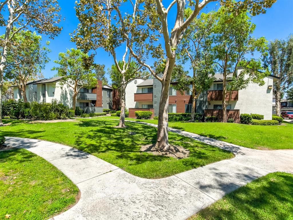 Lush Landscaping at Avante Apartments, Ontario, CA, 91764