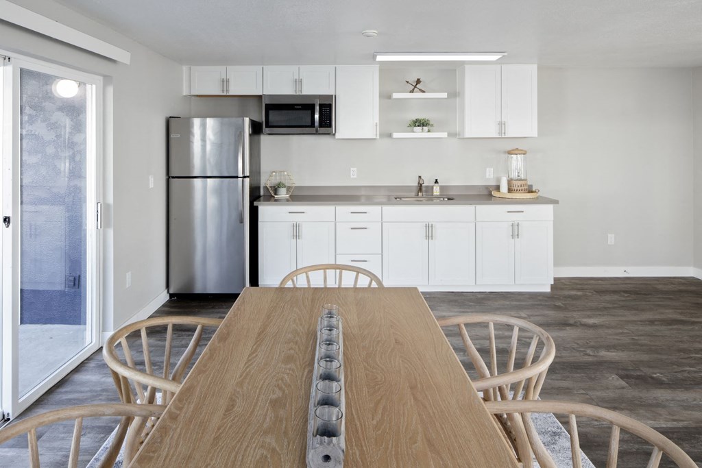 Aspire Trailmark Clubhouse Lounge and Kitchen