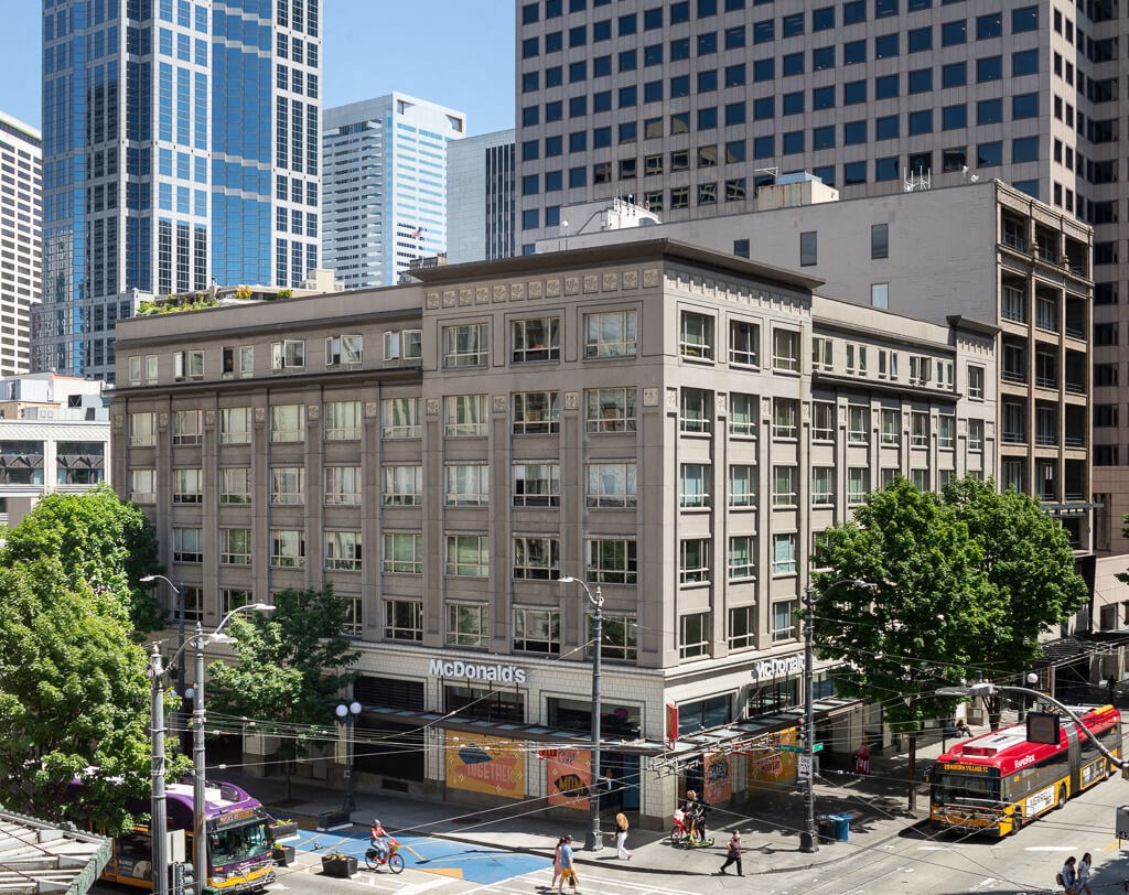 view of a building at Gilmore Apartments, Seattle