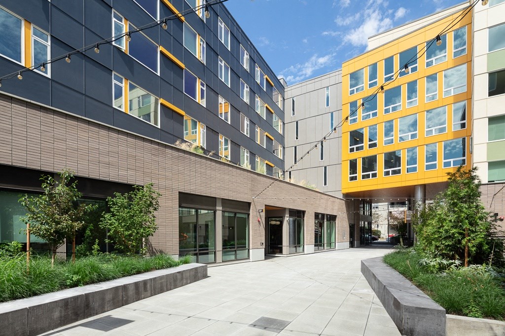 Walk way at Cedar Crossing, Seattle, Washington