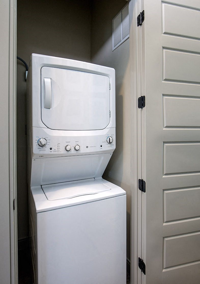 Upton Oxmoor Apartments Louisville in-unit washer and dryer