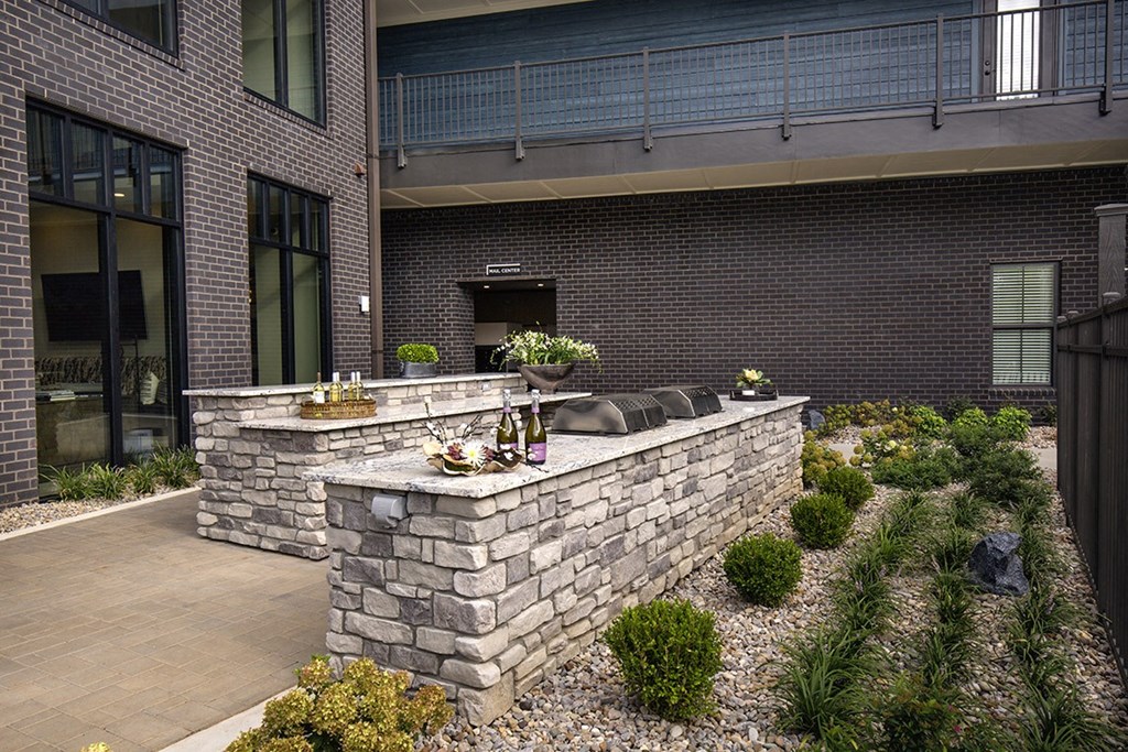 Upton Oxmoor Apartments Louisville outdoor grills and chef's kitchen