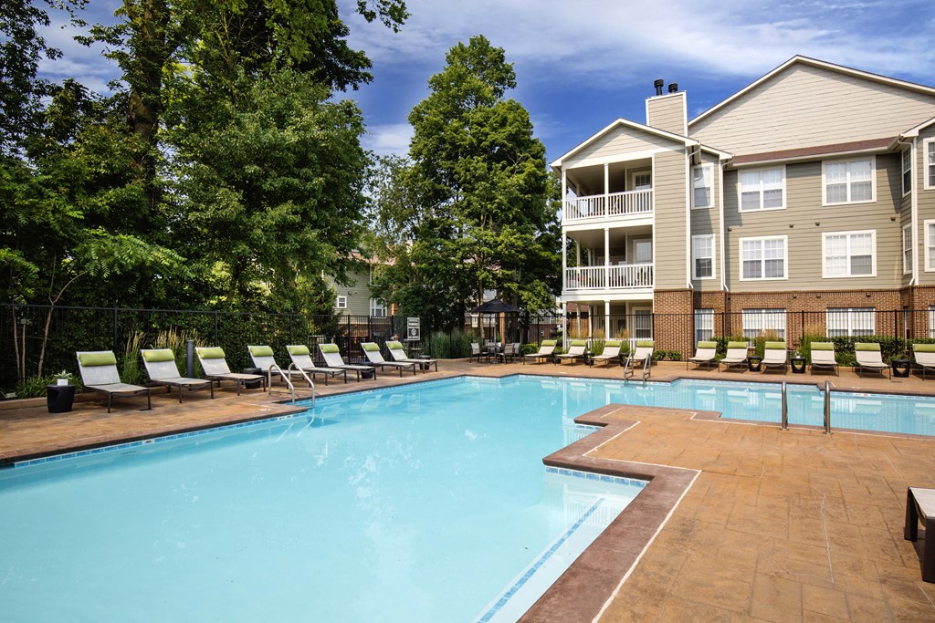 Indianapolis Apartments Castle Creek Resort-style pool and expansive sundeck