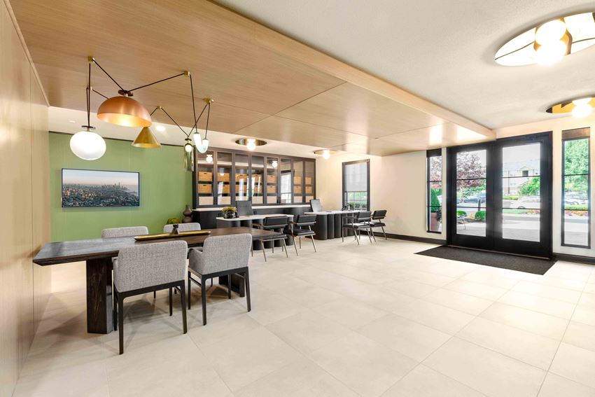 Indianapolis Apartments Carmel Center Leasing center with 24-hour emergency maintenance Indianapolis Apartments Carmel Center Leasing center with 24-hour emergency maintenance - Photo Gallery
