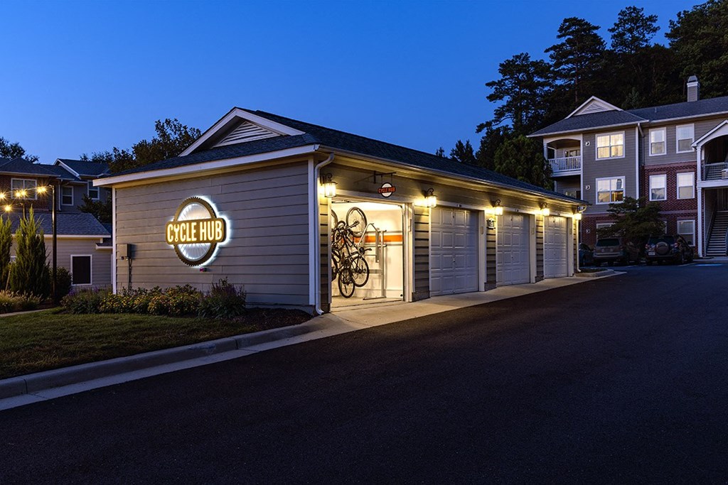 Creek's Edge Apartments Richmond Virginia cycle hub at dusk