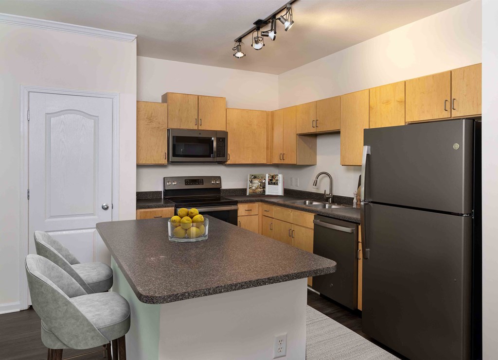 Creek's Edge Apartments Richmond Virginia gourmet kitchen with custom cabinetry and large island