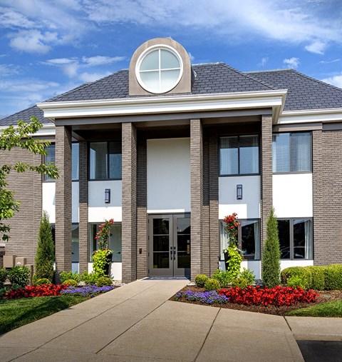 Hurstbourne Grand Apartments Louisville leasing center