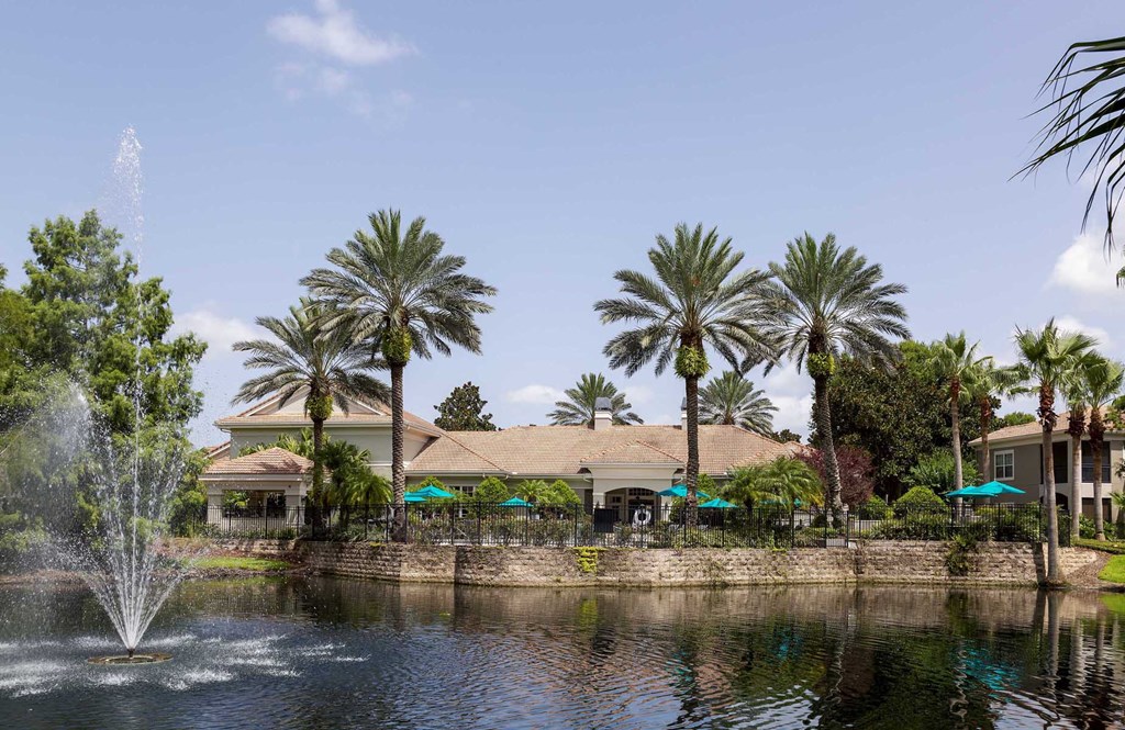 Sanford Lake's Edge Apartments beautiful views with fountain