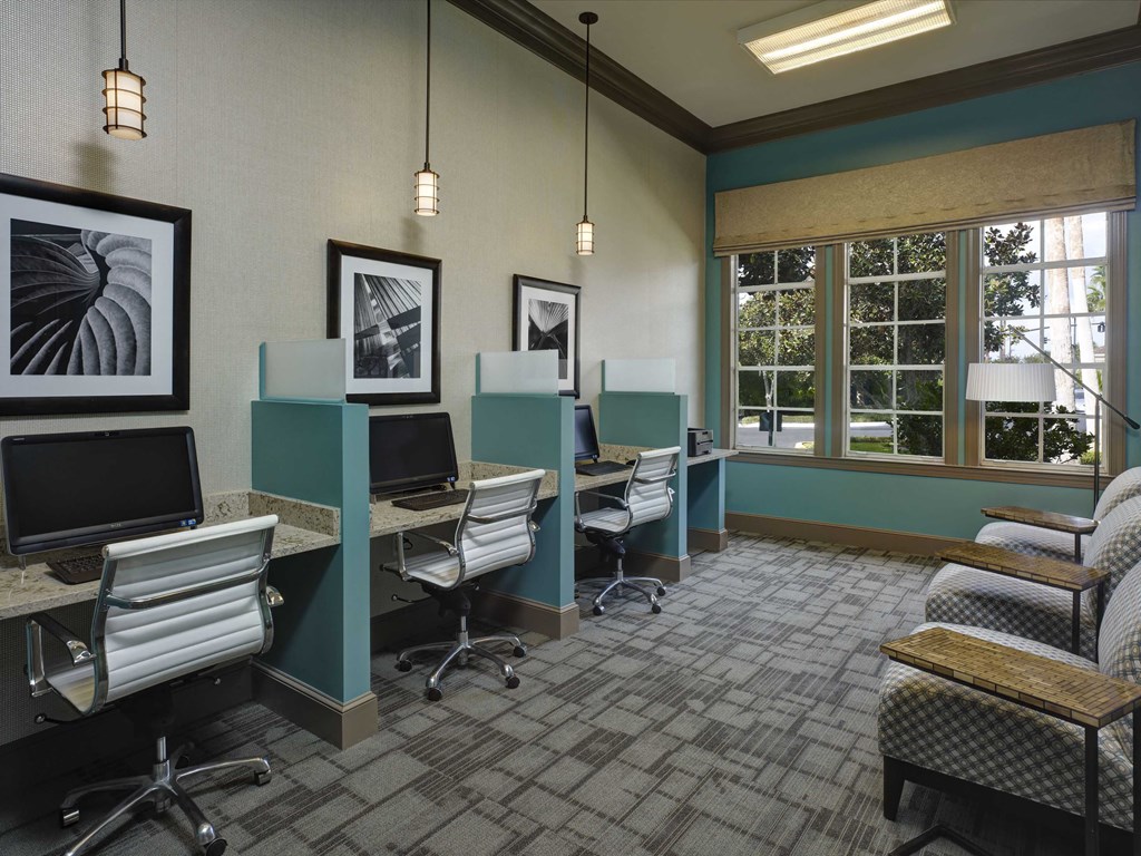 Sanford Lake's Edge Apartments business center