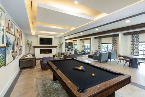 Louisville Plainview Apartments resident lounge with entertainment area and pool table