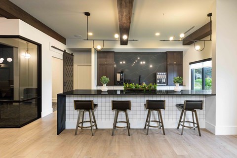 Louisville Plainview Apartments resident lounge with gourmet coffee bar