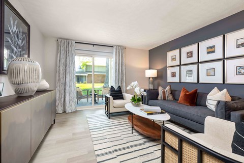 Plainview Apartments Louisville Kentucky Living Room