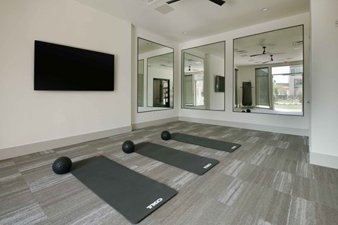Sagemont Apartments Irving Texas Yoga Studio