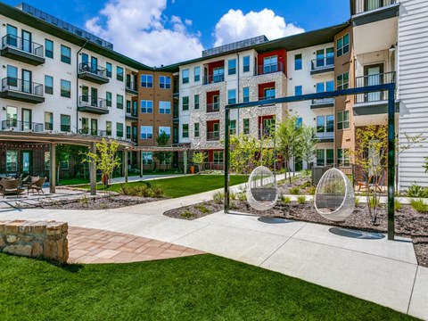 Sagemont Apartments Irving Texas outdoor courtyard with lounge areas