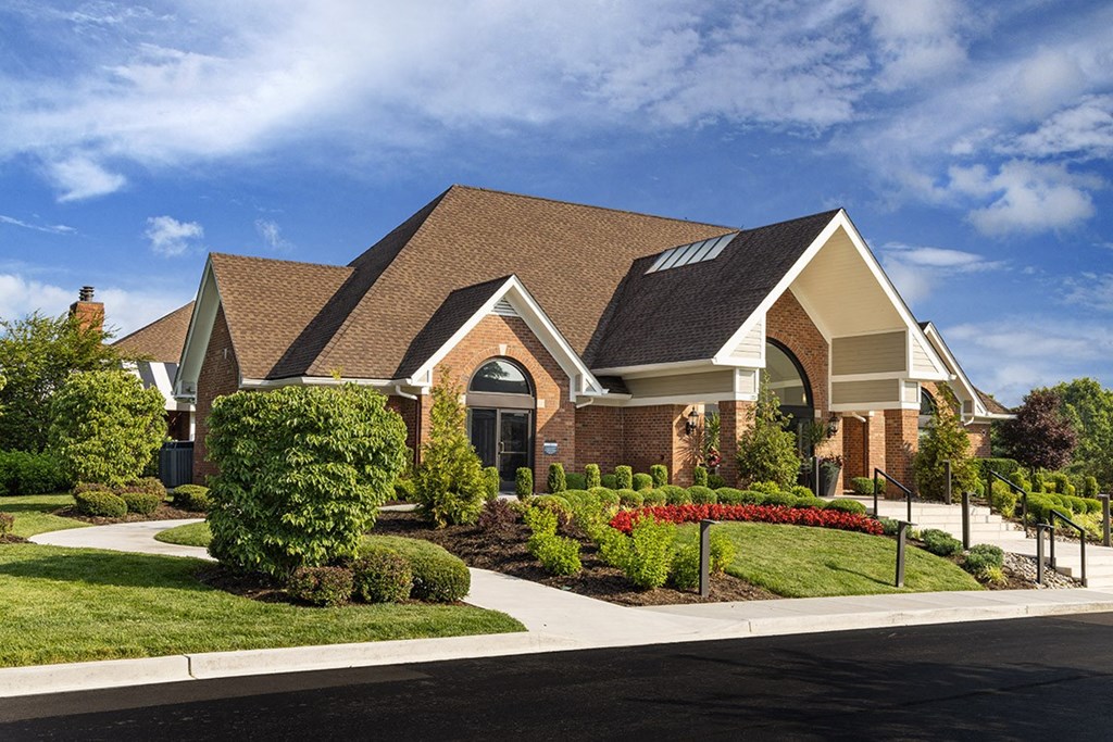 The Overlook at St. Thomas Apartments Louisville leasing center and clubhouse