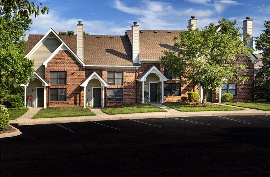 The Overlook at St. Thomas Apartments Louisville townhome entrances
