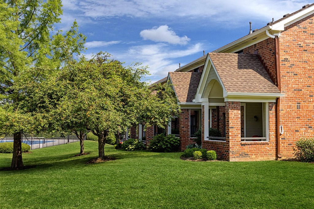 The Overlook at St. Thomas Apartments Louisville covered patios and greenspace