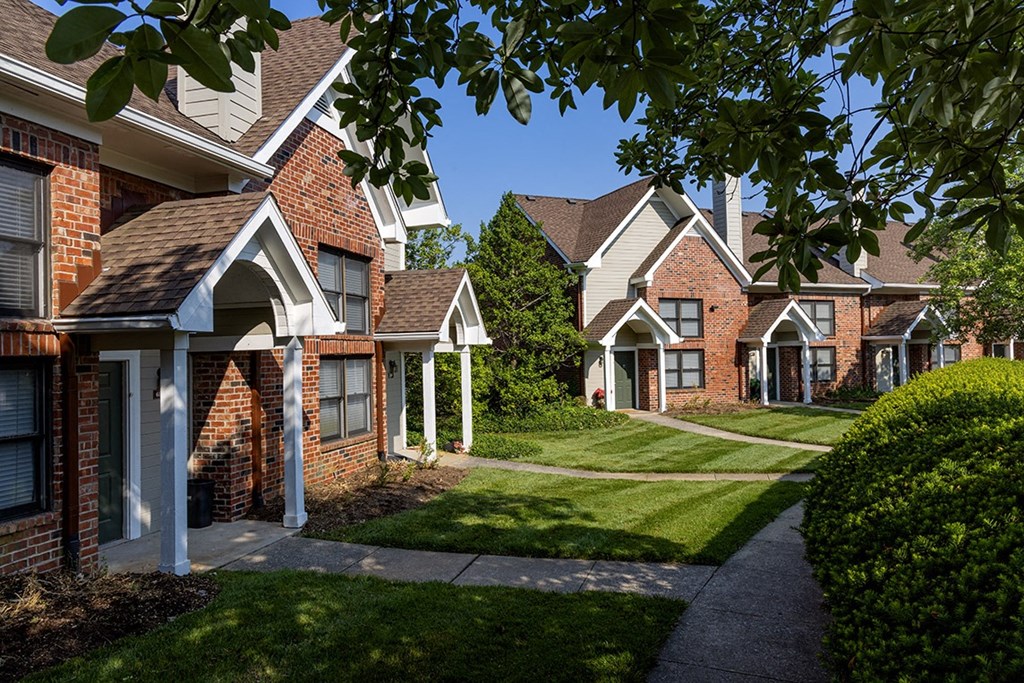 The Overlook at St. Thomas Apartments Louisville townhome entrances