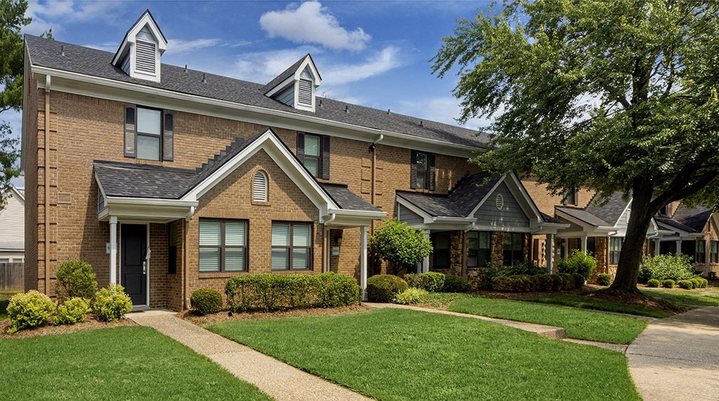 The Willows Apartments Louisville townhome exterior