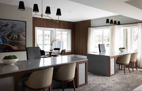 Hurstbourne Grand Apartments leasing center