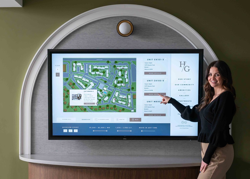 Hurstbourne Grand Apartments Louisville friendly leasing staff