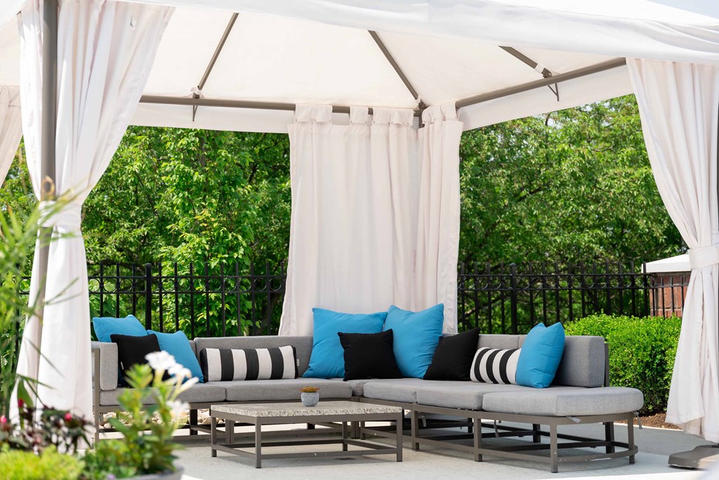 The Overlook at St. Thomas Apartments Louisville poolside cabana