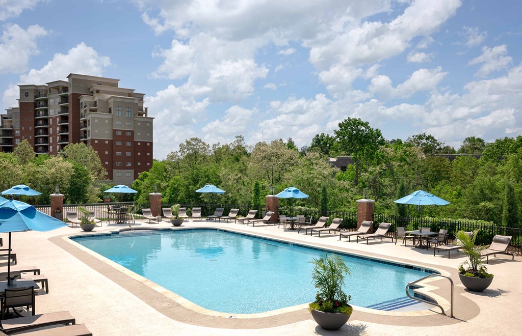 The Overlook at St. Thomas Apartments Louisville resort-style pool and expansive sundeck